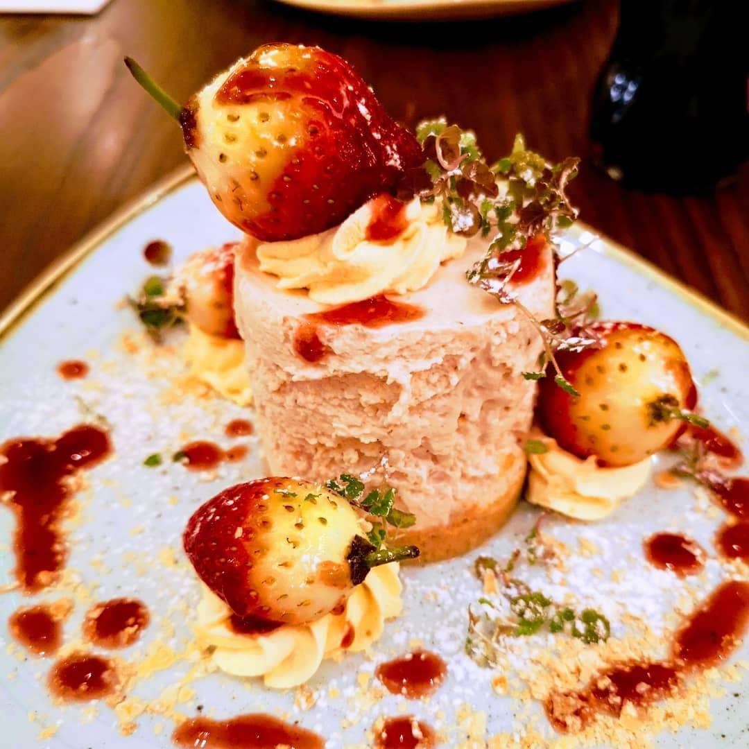  - Someone mentioned the cheesecakes were good out of here and I can confirm they were.