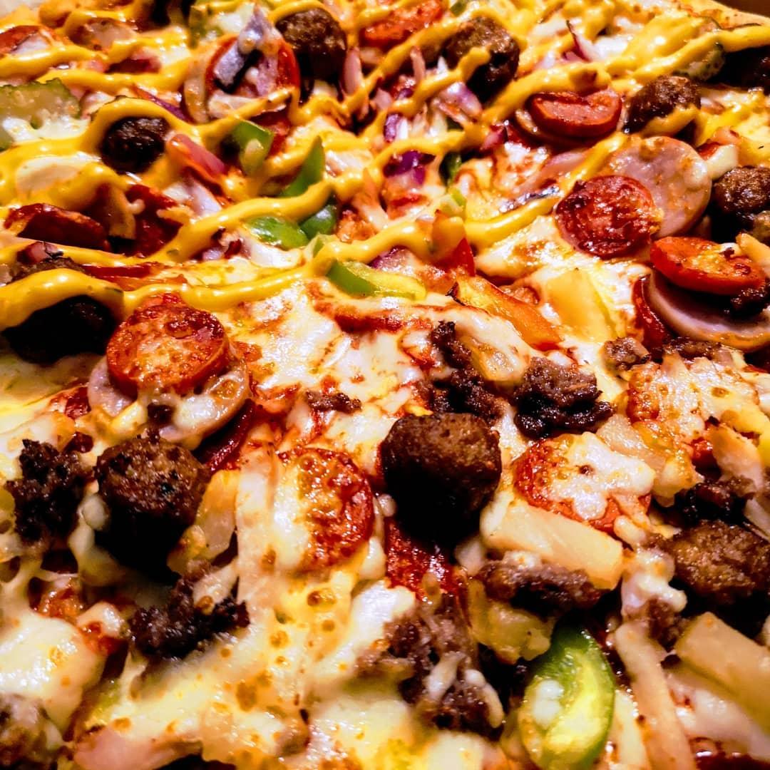  - Domino's or pizza hut? Pizza should be one of your 5 a day! I get told domino's tastes the same all the time regardless of toppings but not this one.