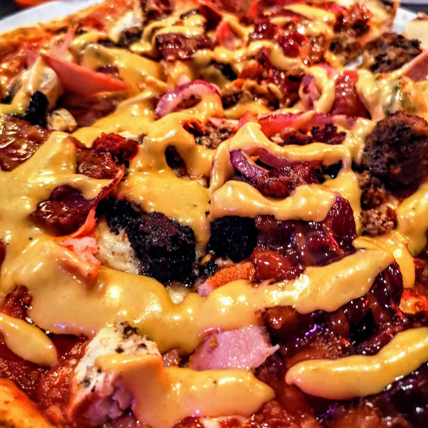  - Scroll to see all the pics and turn on ur notifications ð to see my future post because I'll need to do another one for this! So I've munched a fair amount of pizzas in my time and don't really use the word game changer but that cheese sauce they do is.