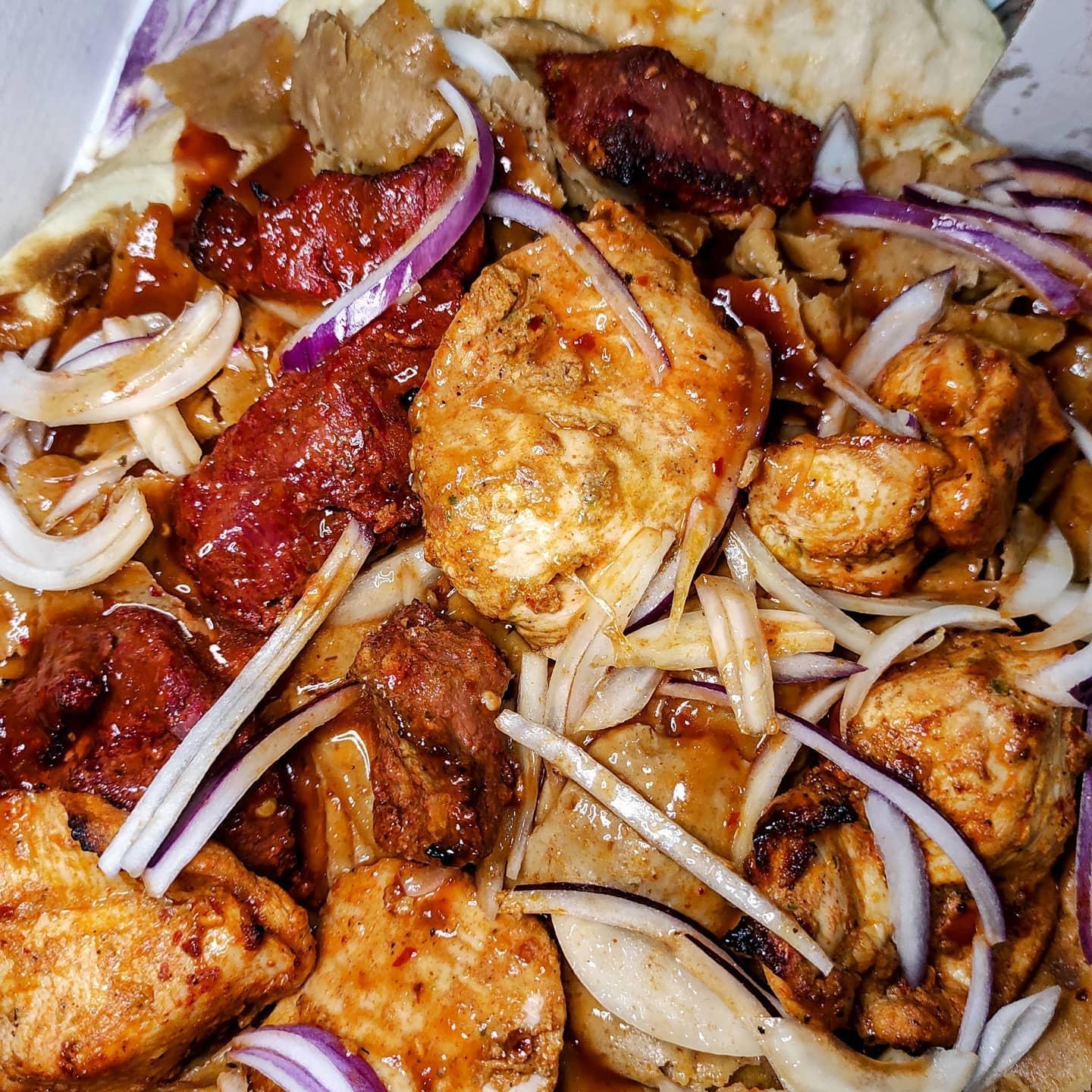  - A mixed king kebab on a nan.