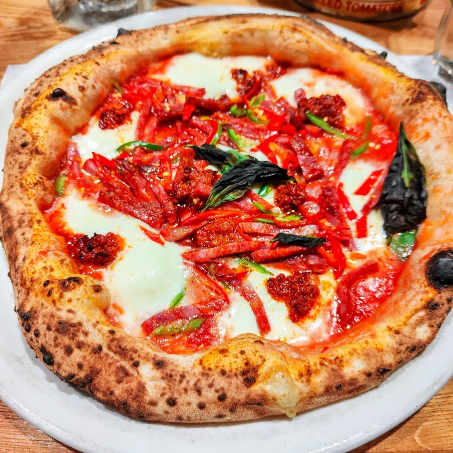  - Is it a bad thing you need to use a knife and fork to eat a pizza or is it big hawns all the way regardless of mess?